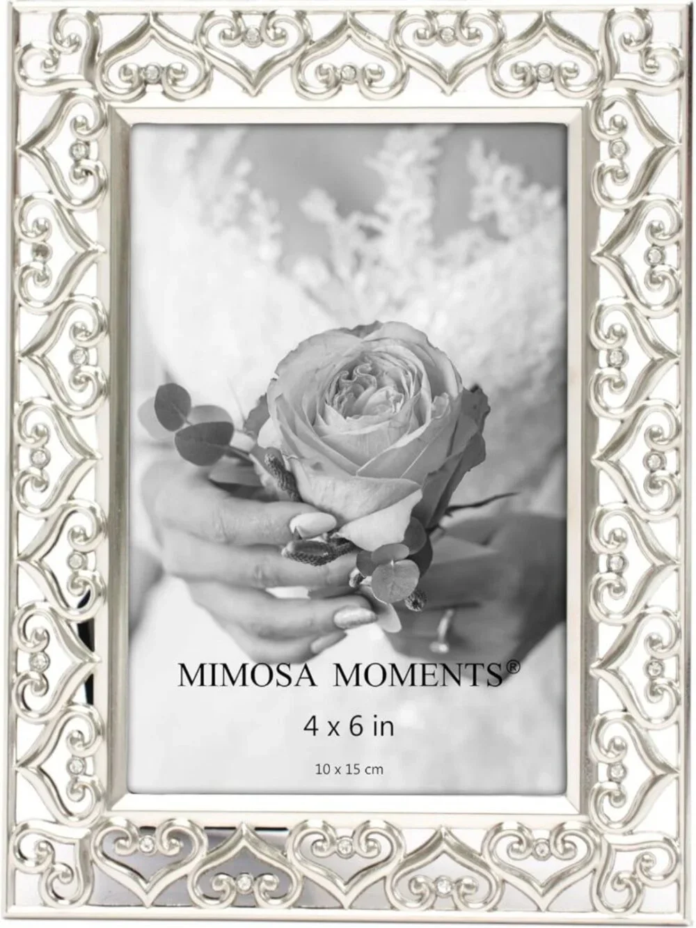 Elegant Silver Tone Heart Border 4x6 Metal Picture Frame - Perfect for Memories